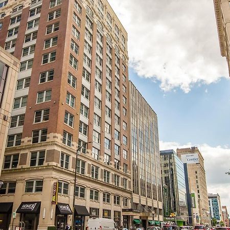 Frontdesk Penn Street Tower Apts Downtown Indy Lejlighed Indianapolis Eksteriør billede